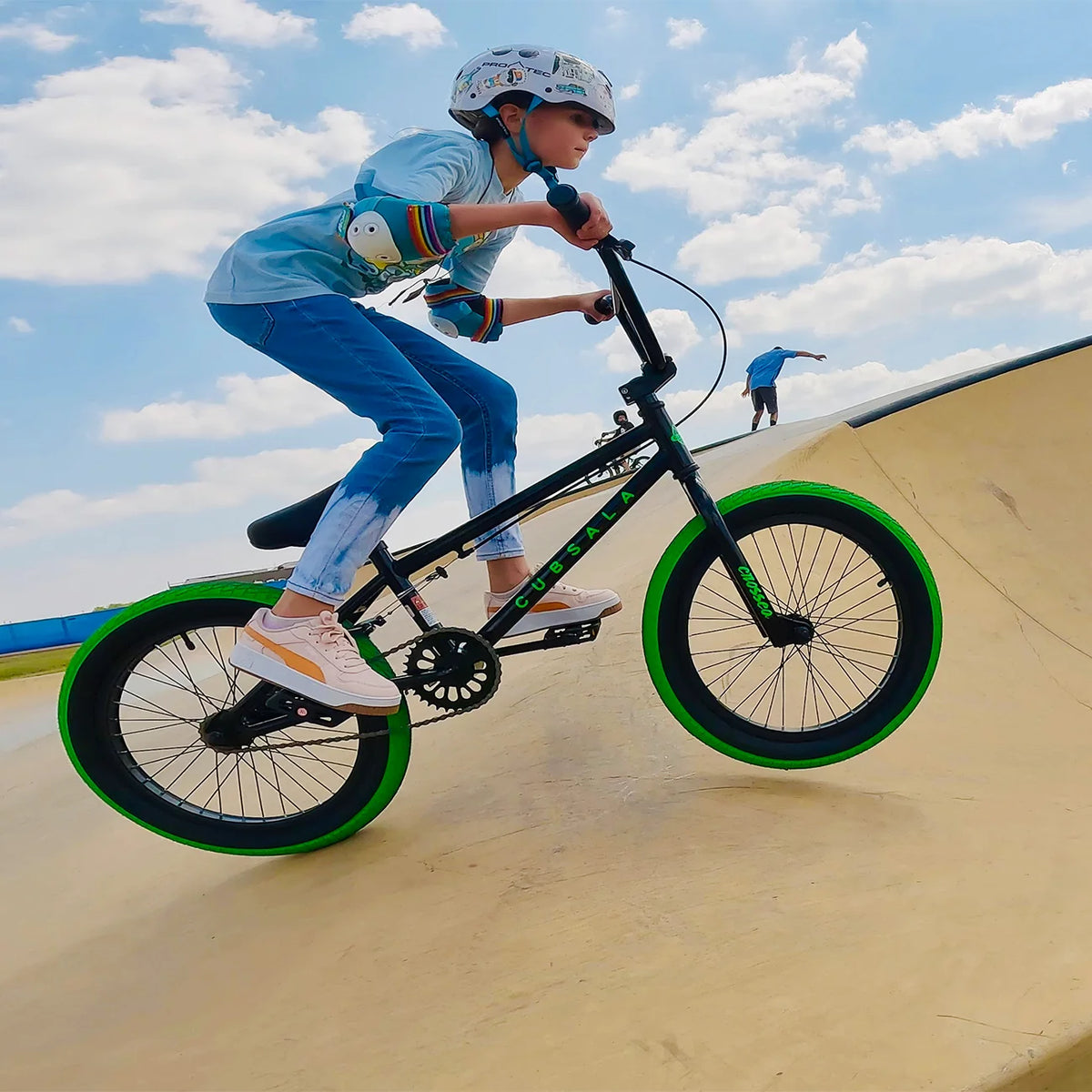 Cubsala 20 in Kids BMX Bike Freestylefor Age 6 - 14 Years Old Boys Girls with 4 Pegs, Black with Red Tires - Product image 26